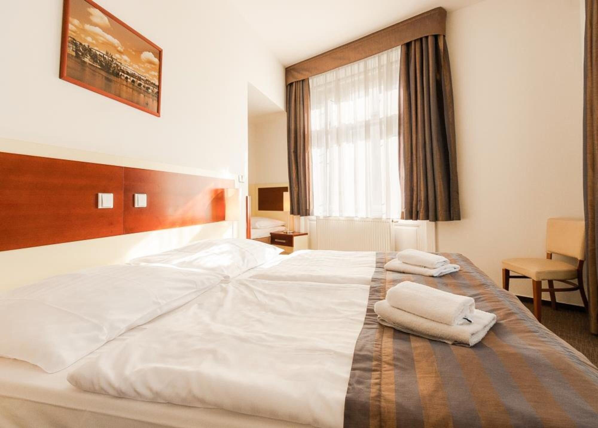 Hotel Gloria Prága Kültér fotó
