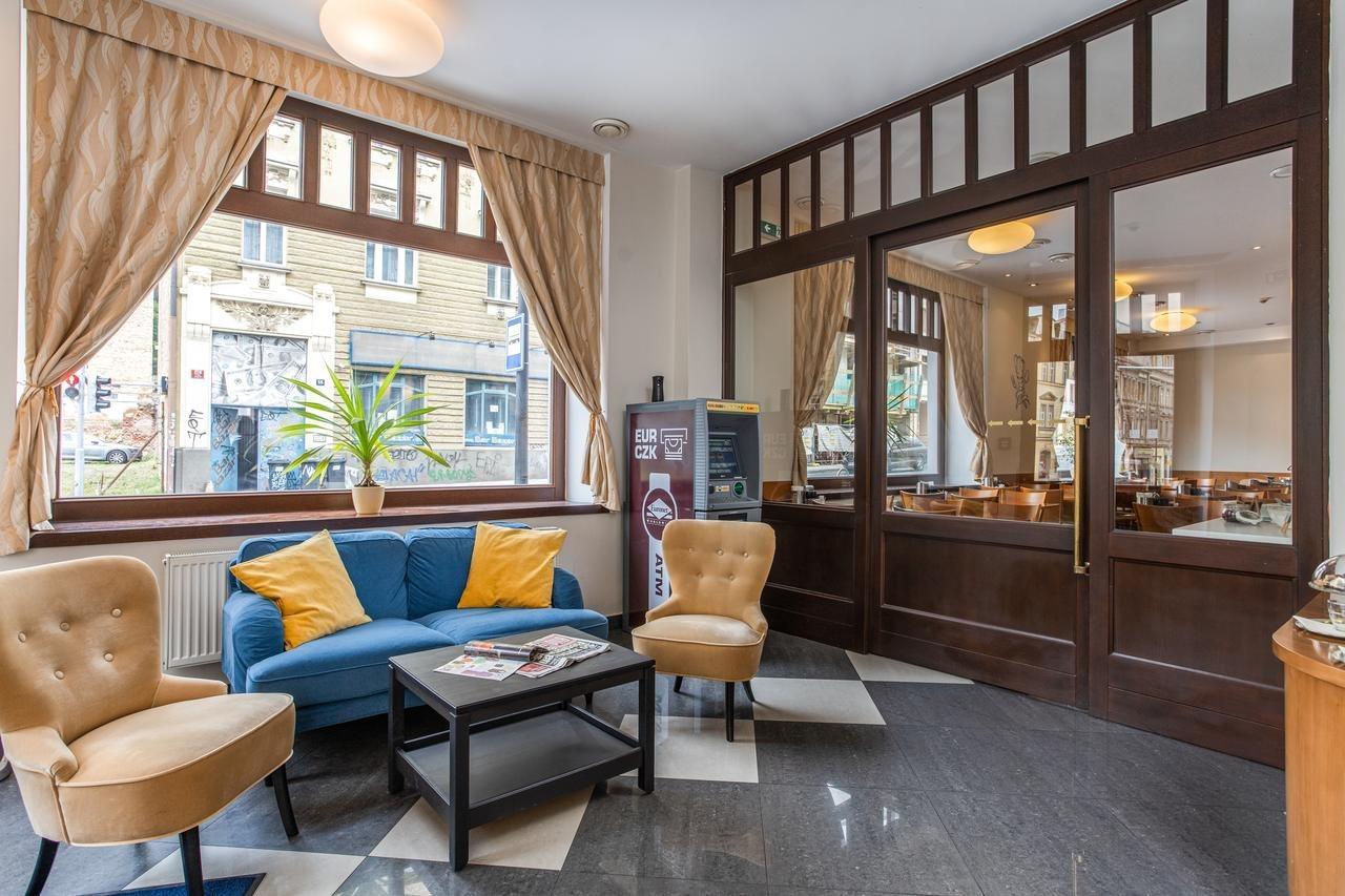 Hotel Gloria Prága Kültér fotó