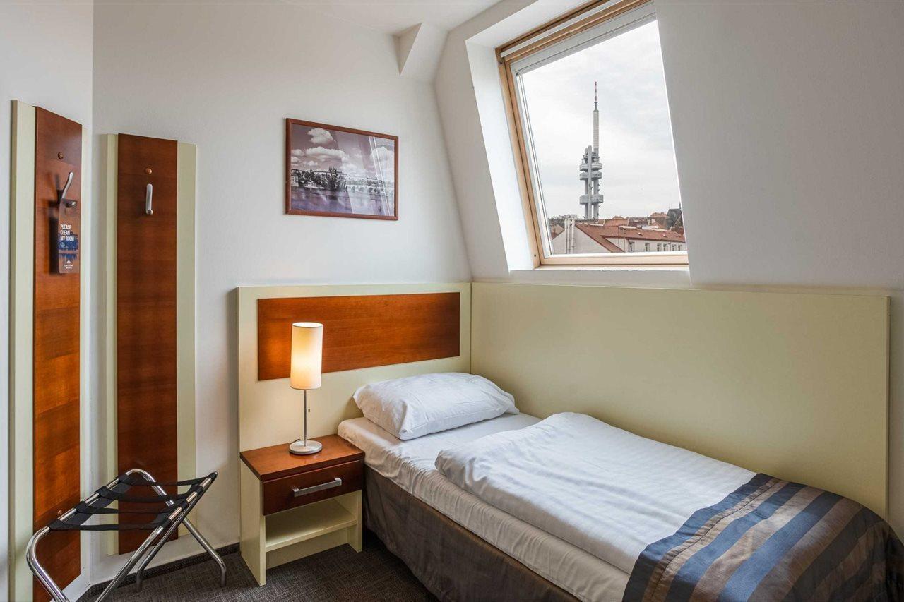 Hotel Gloria Prága Kültér fotó